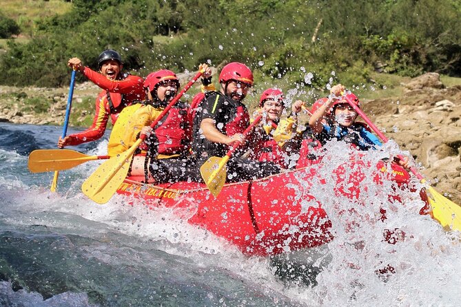 Rafting in Tampaon River from Ciudad Valles - The Huasteca scenery between the rapids