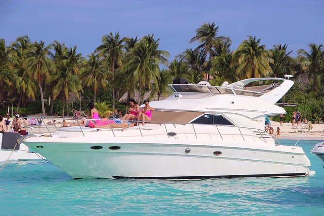 Rent a Private 46ft Yacht in Cancun - Weather, motion sickness, and safety planning