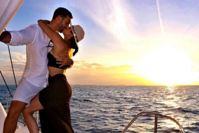 Riviera Maya Luxury Sunset Sailing plus Light Dinner and Open Bar