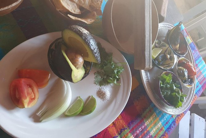 Salsa & Salsa cooking lessons + Beach day - Vendors, Crowding, and the Limits of a Beach Setting