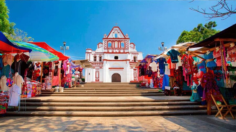 San Cristóbal: Canyon, Viewpoints & Chiapa de Corzo Tour - Guides, language, and the feel of a shared trip