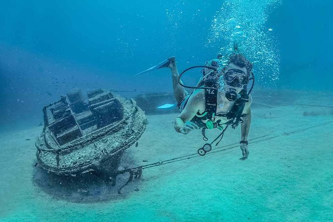 Scuba Diving with a 5-Star PADI Center in Puerto Vallarta - Lunch, snacks, and a confusing inclusion list