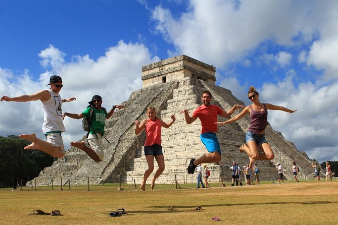 Skip the Line Chichen Itza Private Tour, Sacred Cenote & Lunch - Starting early from Cancun or Playa del Carmen