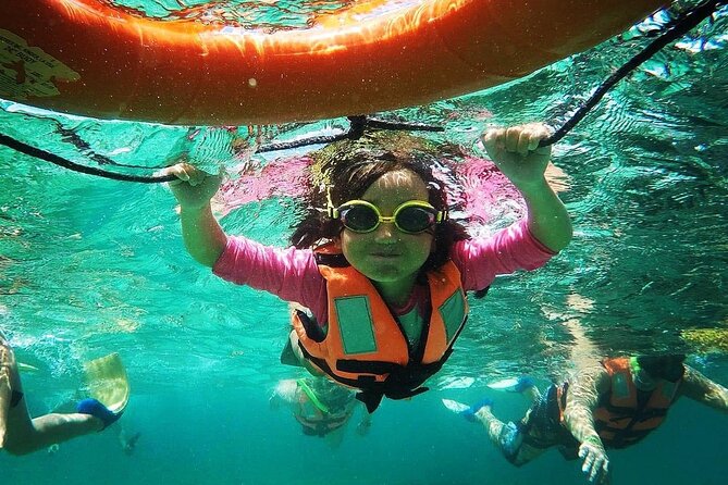 Snorkeling Guided Activity in Puerto Morelos Mexico - Reaching the reef from Cancun