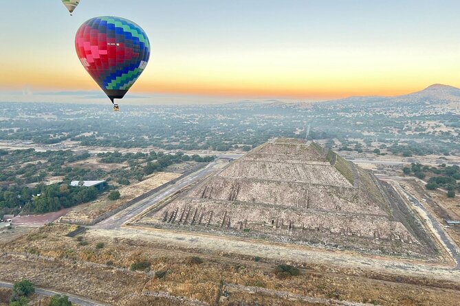 Sunrise Balloon Flight over Teotihuacan and Breakfast in Cueva - Why the sunrise flight is the main event