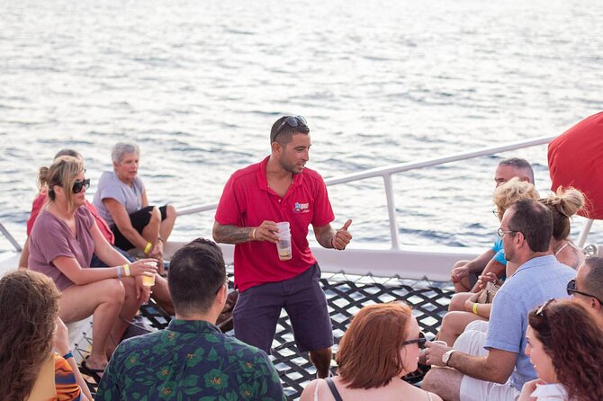 Sunset Cruise in Los Cabos with Jazz and Wine - Sunset, wine, and a surprisingly good buffet