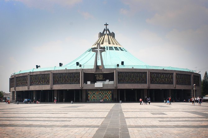 Teotihuacan & Basilica Guadalupe Tour with lunch - The Basilica of Guadalupe and Juan Diego’s relic