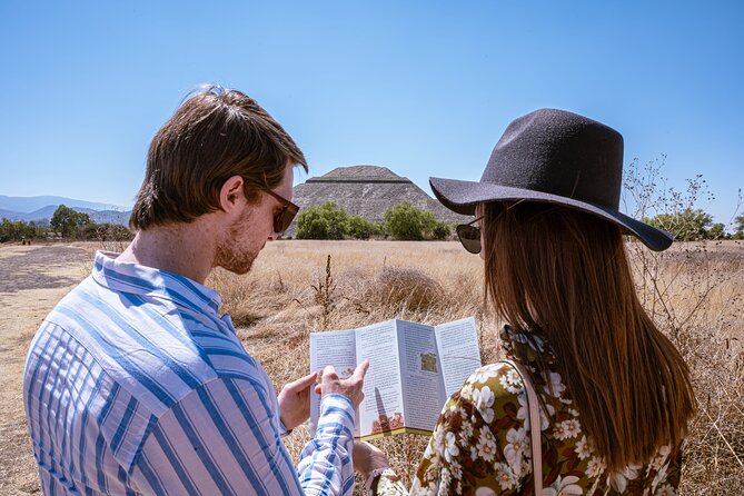 Teotihuacan Early Access Guided Tour with optional Lunch - What to pack for the open-air ruins