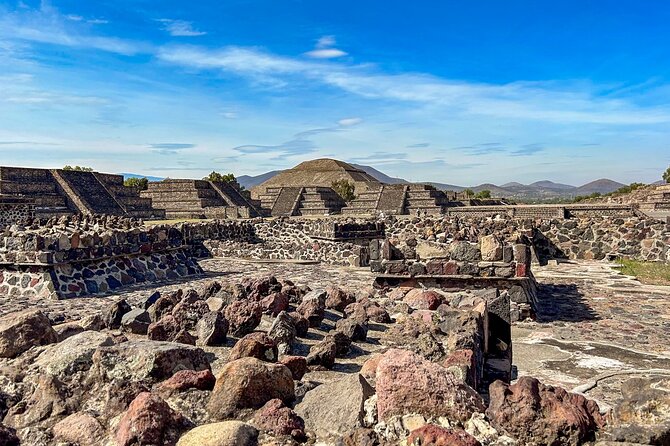 Teotihuacan, Guadalupe Shrine & Tlatelolco Day Tour with Lunch - Teotihuacan: The Main Event