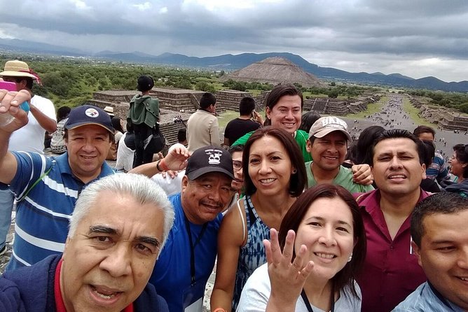 Teotihuacan Hot Air Balloon Ride with Optional Bike or Walking Tour - Obsidian, agave products, and a local lunch