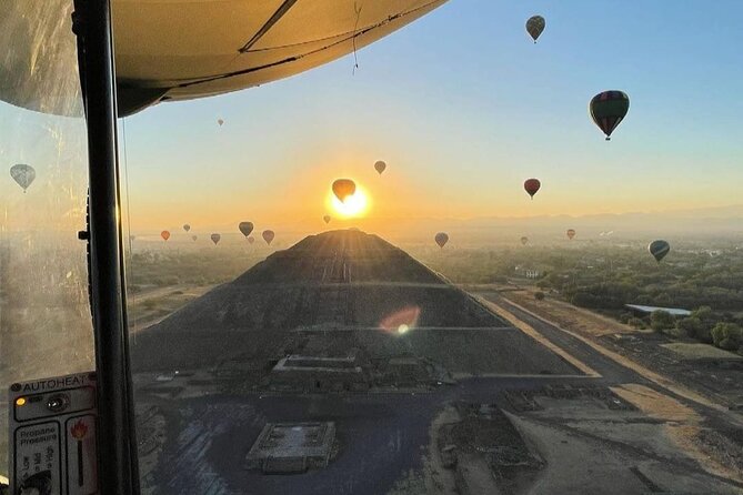 Teotihuacán Hot Air Balloons from We Fly - Coffee, check-in, and the We Fly reception