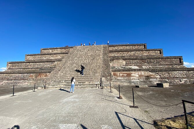Teotihuacan Pyramids VIP Tour without Commercial Stops - The Pyramid of the Moon and the Avenue of the Dead