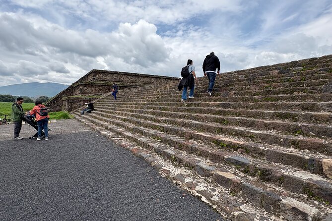 Teotihuacan Pyramids VIP Tour without Commercial Stops - Is $59.61 a good value?