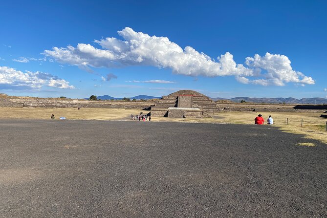 Teotihuacan Pyramids VIP Tour without Commercial Stops - Entering Teotihuacan through the Temple of the Feathered Serpent