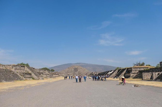 Teotihuacan, Shrine of Guadalupe & Tlatelolco Day Tour - Tlatelolco and the Three Cultures