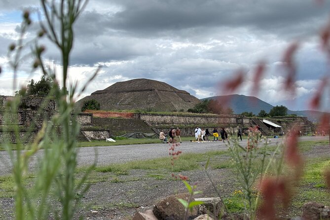 Teotihuacan without obligatory stops. No shops or restaurants. - Practical preparation for a smoother day