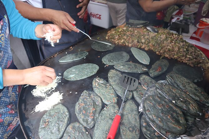 THE REAL CDMX: Under the skin of the city - Blue corn tlacoyos and fried quesadillas
