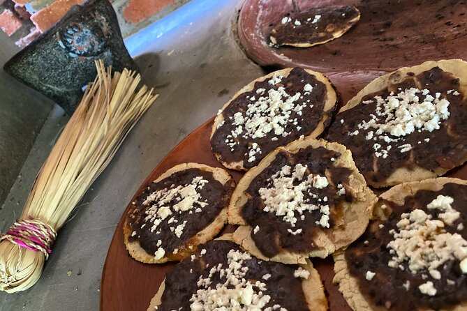 The Real Traditional Oaxaca culinary Cooking experience - The teaching style: Miguel, Jose, and the Quinta Brava team