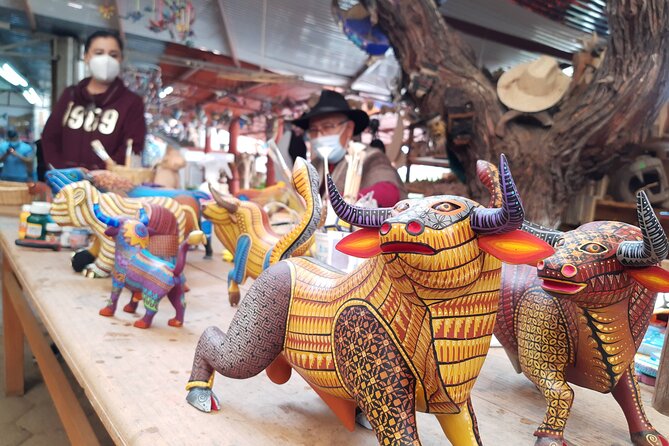 Tour Monte Albán "clasico" - Alebrijes: art, labor, and shopping pressure