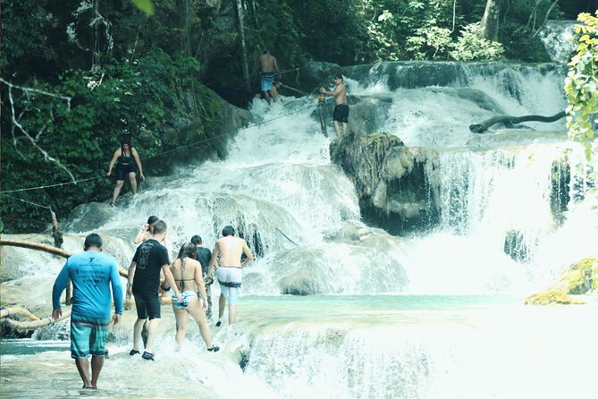Tour to Copalitilla Magical Waterfalls from Huatulco with admission included - Leaving Huatulco for the Copalitilla Mountains