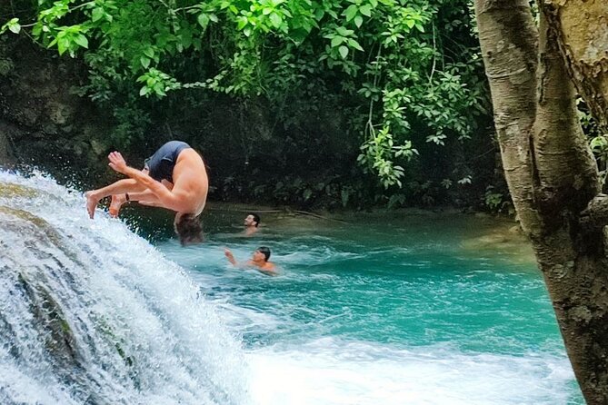 Tour to Copalitilla Magical Waterfalls from Huatulco with admission included - What the Guides Add to the Experience