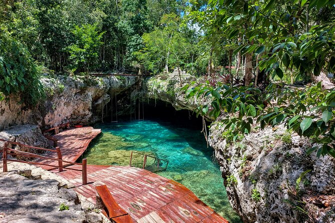 Tour to Tulum and cenote with swimming with turtles from Riviera Maya - One long day from Playa del Carmen