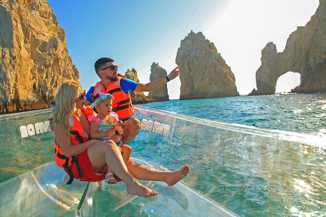 Tours in Cabo, Paseo al Arco and Fin de la Tierra in the only Clear Boat - Why the Clear Boat Is More Than a Gimmick