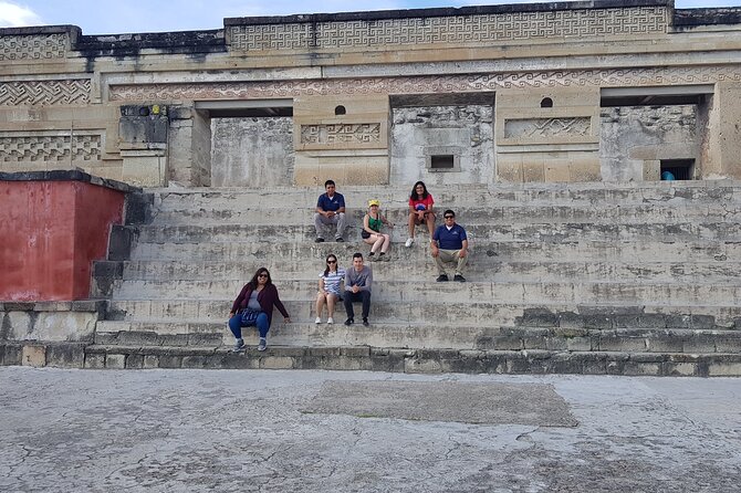 Tule, Mitla & Hierve el Agua Full-Day Tour with Certified Guide - Teotitlán del Valle: seeing how textiles are made