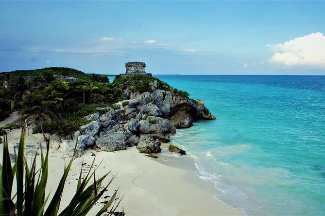 Tulum, Cenote and Playa del Carmen from Cancun - Tulum: Maya ruins above the Caribbean