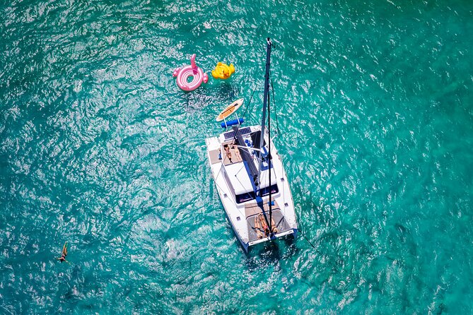 Tulum: Luxury Sail & Snorkel – All Inclusive 34' Catamaran - Unlimited drinks and a crew built around service
