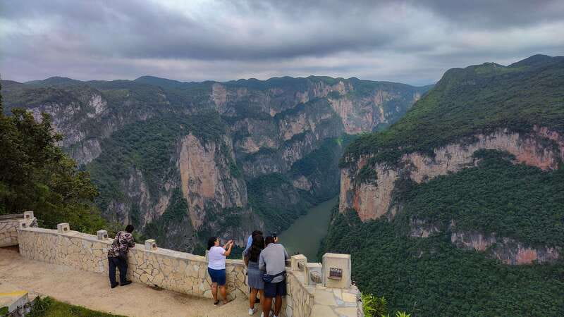 Tuxtla Gutierrez: Sumidero, Chiapa de Corzo and Miradores - Why this day works so well
