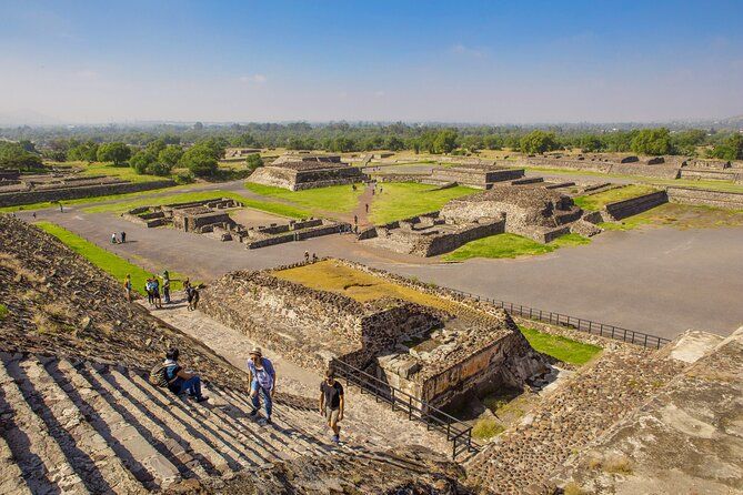 Unlock Teotihuacan Pyramids: Private Tour & Delicious Local Lunch - San Juan Teotihuacan beyond the ruins