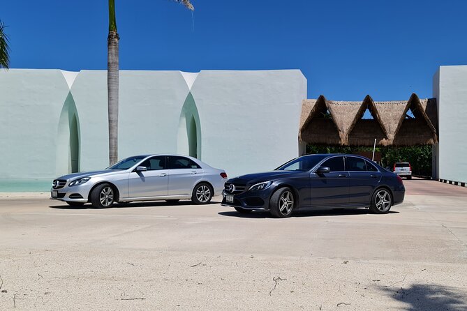 VIP Chichen Itza Private Tour - Luxury Car - The luxury car and the long road west