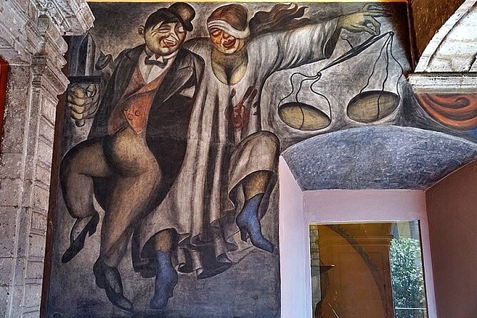 Walking Tour - Impressive murals in Historical Center of Mexico City - What the Guides Do Best