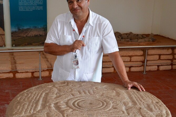 Xihuacan Culture and Archaeology Tour - The ball court and the meaning of the game
