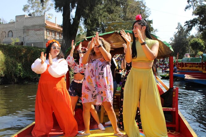 Xochimilco & Mexican Party with Guacamole & Unlimited Drinks - The guacamole contest is more than a snack