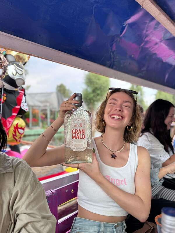 Xochimilco: Tequila tasting (unlimited) and cultural party on a boat - The first sailing: tequila, beer, and canal views