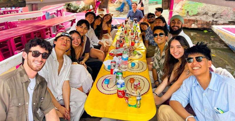 Xochimilco: Tequila tasting (unlimited) and cultural party on a boat - The final 10 minutes and the value of the short format