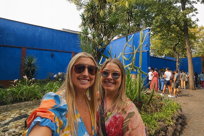 Xochimilco Tour & Frida Kahlo Museums - Two hours among the Xochimilco canals
